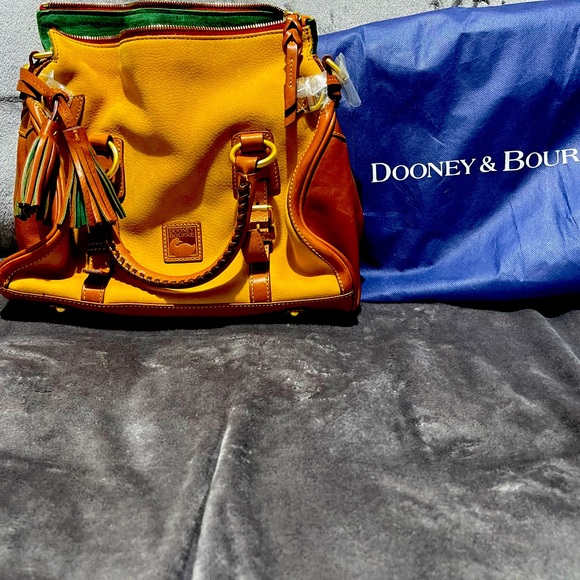 Dooney & Bourke Bags Brand New Authentic Dooney Bourkes Bag Poshmark